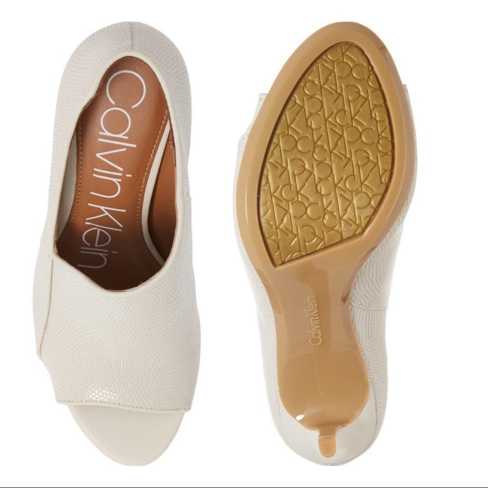 NWT Calvin Klein Nastassia Peep Toe Pump In Soft White Leather - Picture 4 of 16